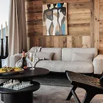 Hellochalet Les Fleurs - Scenic Alpine Escape 70 Metres From The Cable Car
