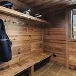 Chalet Hellochalet Les Fleurs - Scenic Alpine Escape 70 Metres From The Cable Car Gressan