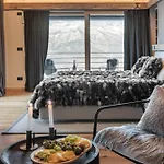 Hellochalet Les Fleurs - Scenic Alpine Escape 70 Metres From The Cable Car Chalet *