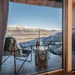 Hellochalet Les Fleurs - Scenic Alpine Escape 70 Metres From The Cable Car Gressan