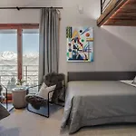Hellochalet Les Fleurs - Scenic Alpine Escape 70 Metres From The Cable Car *