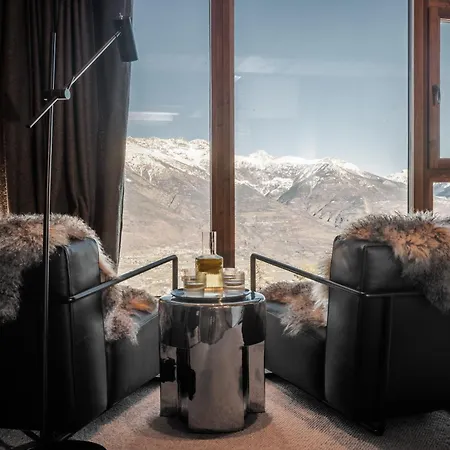 Hellochalet Les Fleurs - Scenic Alpine Escape 70 Metres From The Cable Car Gressan