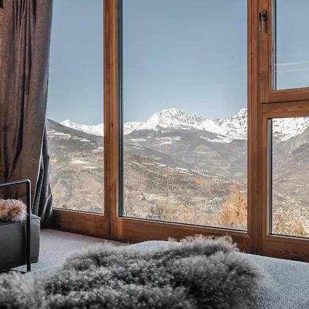 Hellochalet Les Fleurs - Scenic Alpine Escape 70 Metres From The Cable Car Gressan