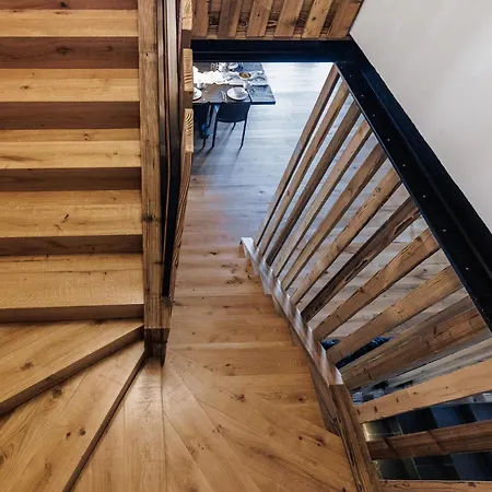 Hellochalet Les Fleurs - Scenic Alpine Escape 70 Metres From The Cable Car *