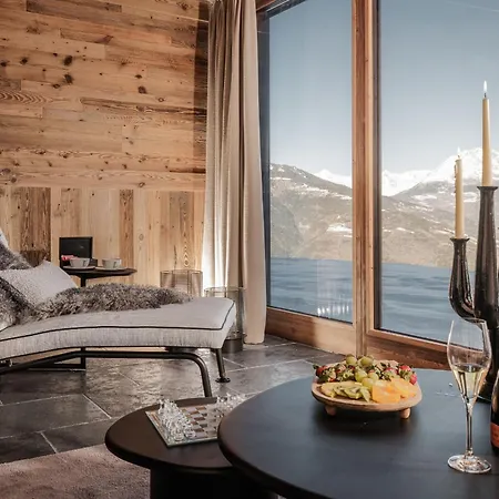 Hellochalet Les Fleurs - Scenic Alpine Escape 70 Metres From The Cable Car *