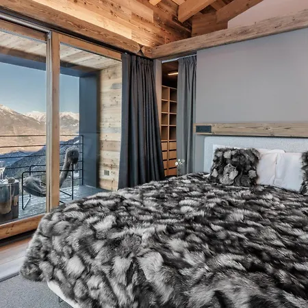 Hellochalet Les Fleurs - Scenic Alpine Escape 70 Metres From The Cable Car Gressan
