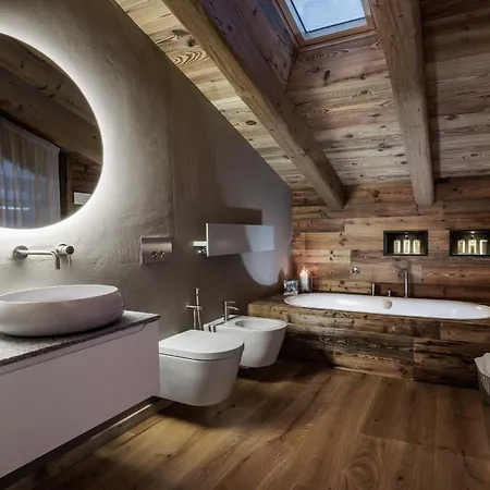 Hellochalet Les Fleurs - Scenic Alpine Escape 70 Metres From The Cable Car Gressan