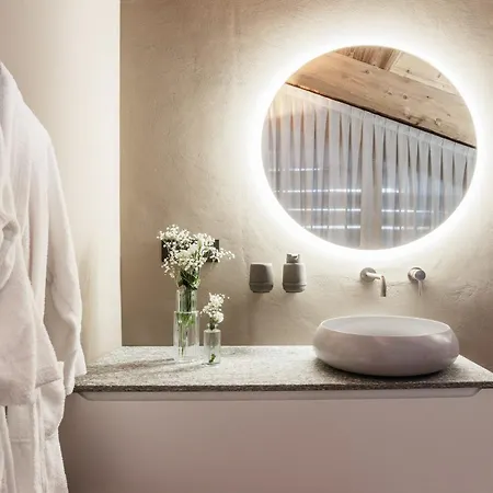 Hellochalet Les Fleurs - Scenic Alpine Escape 70 Metres From The Cable Car 그레산