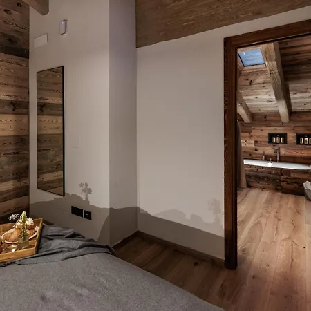 Hellochalet Les Fleurs - Scenic Alpine Escape 70 Metres From The Cable Car 샬레 그레산