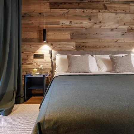 Hellochalet Les Fleurs - Scenic Alpine Escape 70 Metres From The Cable Car 샬레 그레산