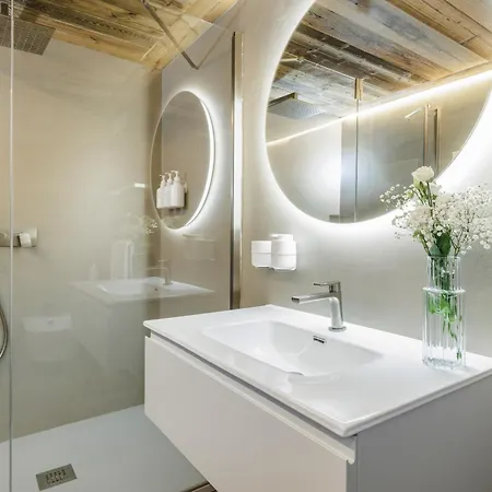 Hellochalet Les Fleurs - Scenic Alpine Escape 70 Metres From The Cable Car * Gressan