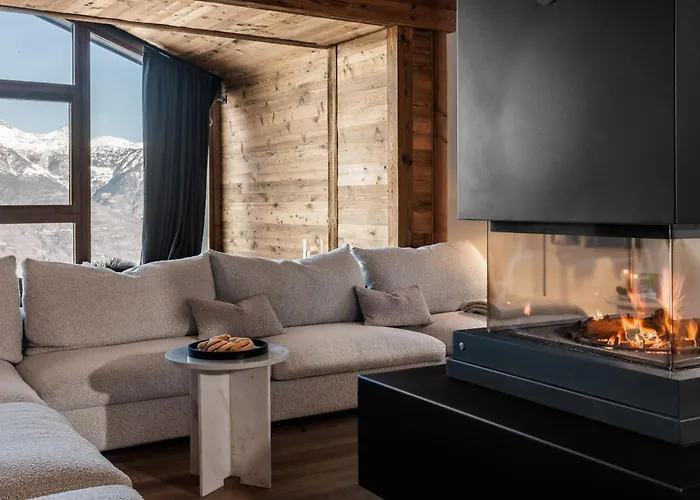 Hellochalet Les Fleurs - Scenic Alpine Escape 70 Metres From The Cable Car 샬레 *