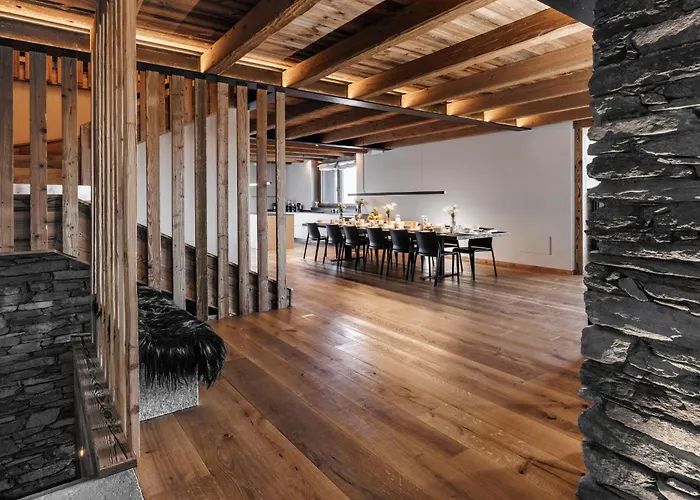 Hellochalet Les Fleurs - Scenic Alpine Escape 70 Metres From The Cable Car 샬레 *