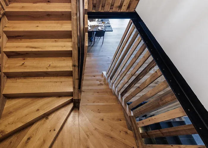 Hellochalet Les Fleurs - Scenic Alpine Escape 70 Metres From The Cable Car *