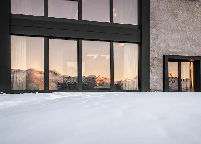 Hellochalet Les Fleurs - Scenic Alpine Escape 70 Metres From The Cable Car 샬레 그레산