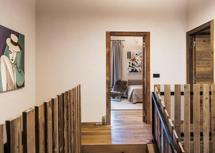 Hellochalet Les Fleurs - Scenic Alpine Escape 70 Metres From The Cable Car 샬레 *