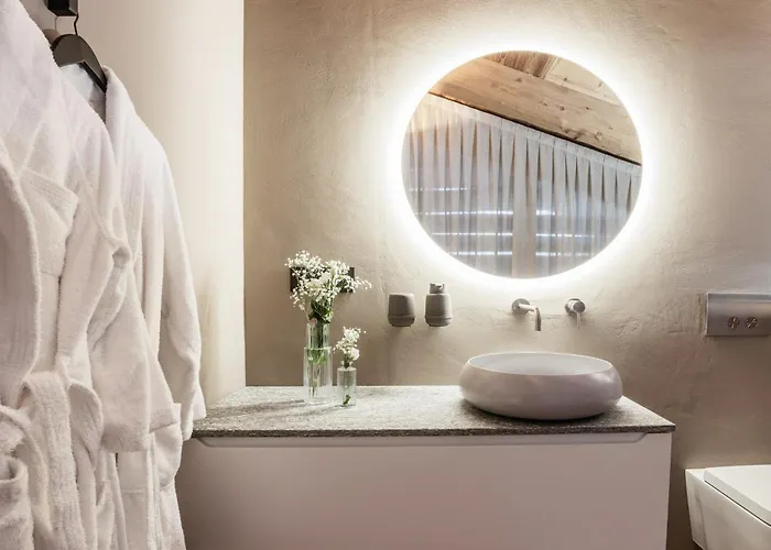 Hellochalet Les Fleurs - Scenic Alpine Escape 70 Metres From The Cable Car 그레산