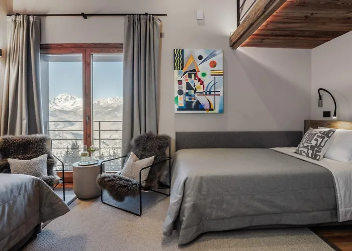 Hellochalet Les Fleurs - Scenic Alpine Escape 70 Metres From The Cable Car *