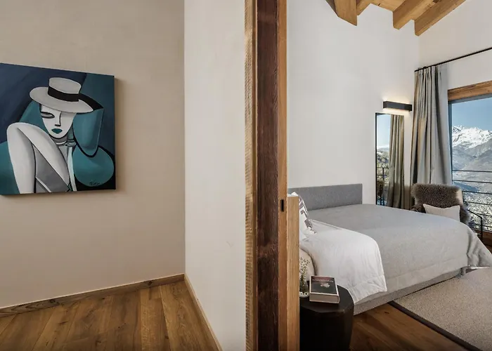 Hellochalet Les Fleurs - Scenic Alpine Escape 70 Metres From The Cable Car *