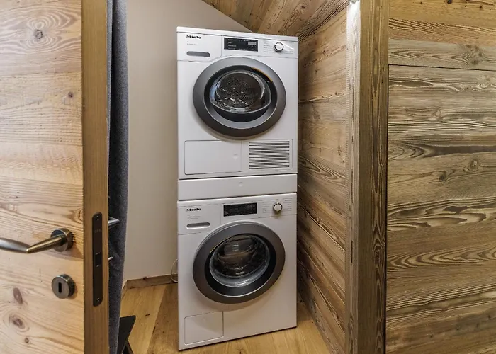 Hellochalet Les Fleurs - Scenic Alpine Escape 70 Metres From The Cable Car