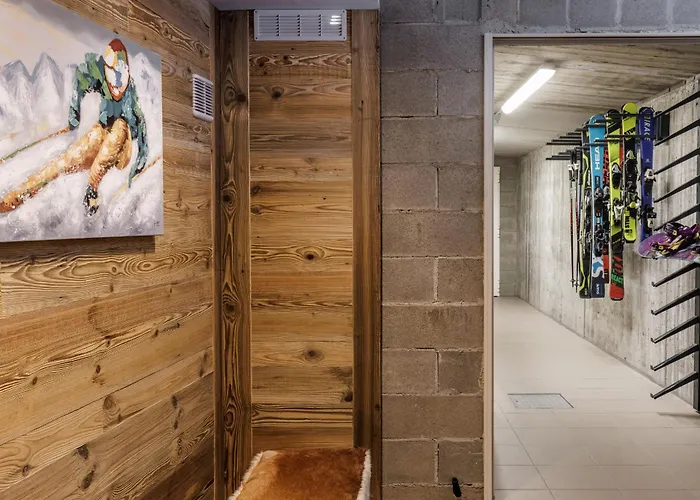 Hellochalet Les Fleurs - Scenic Alpine Escape 70 Metres From The Cable Car 샬레